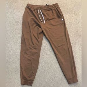 NWOT Vuori jogger